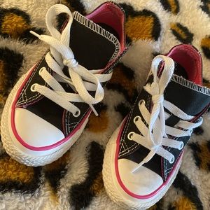 Toddler Converse size 11